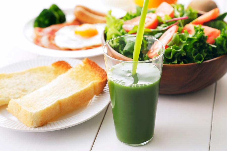 野菜不足は青汁でかしこく補おう！栄養素や選び方や美味しく飲むコツを知り健康な毎日を