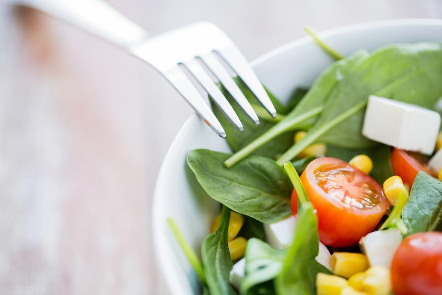一人暮らしの野菜不足を解消する方法15選！管理栄養士がサプリや野菜ジュースの代用の可否も解説