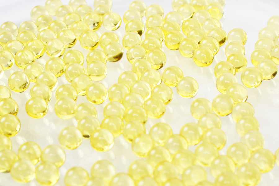 血中の悪玉コレステロール値が気になるあなたへ。1日目安2袋の新習慣。KOWAの機能性表示食品アマニ油