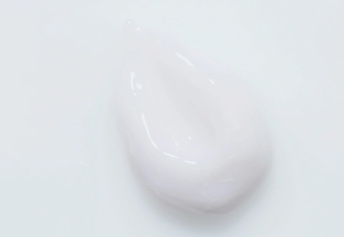 肌になじみやすい、水分たっぷりのみずみずしい植物由来ゲル