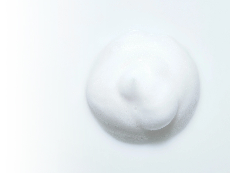 肌になじみやすい、水分たっぷりのみずみずしい植物由来ゲル