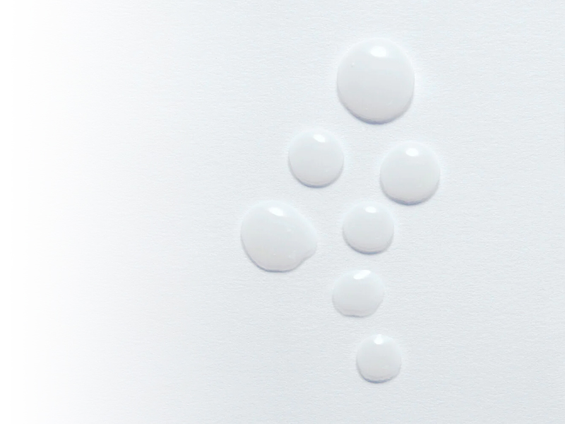 肌になじみやすい、水分たっぷりのみずみずしい植物由来ゲル