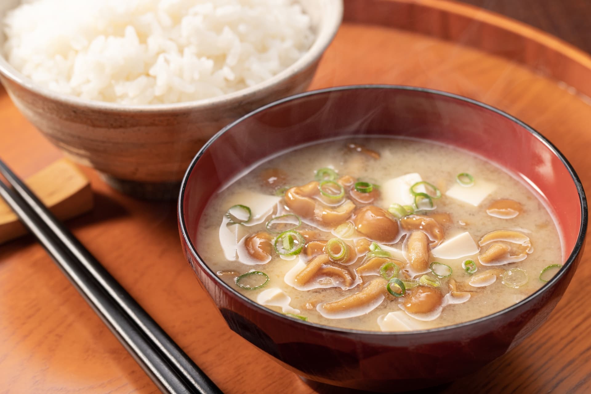 国（厚生労働省）が考えた日本人の長寿を支える「健康な食事」とは？