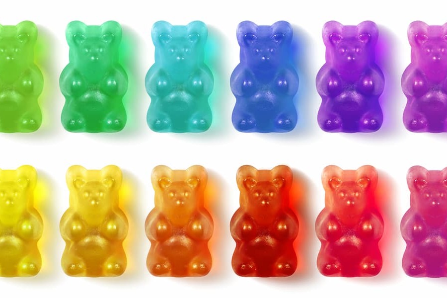 推し活が生活や健康にもたらすハッピーな効果とは?「推し色」グッズをコーデして毎日をイキイキと過ごそう!