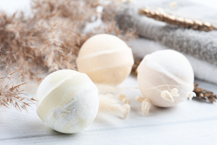 炭酸入浴剤と重炭酸入浴剤の違いは？それぞれの成分や特徴を知り「おうちスパ」を楽しもう