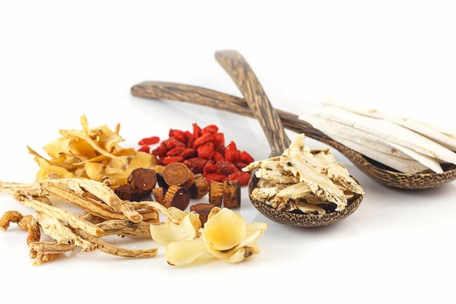 五臓（ごぞう）の「心」の特徴・働きとは？心によい漢方薬や食べ物についてわかりやすく解説