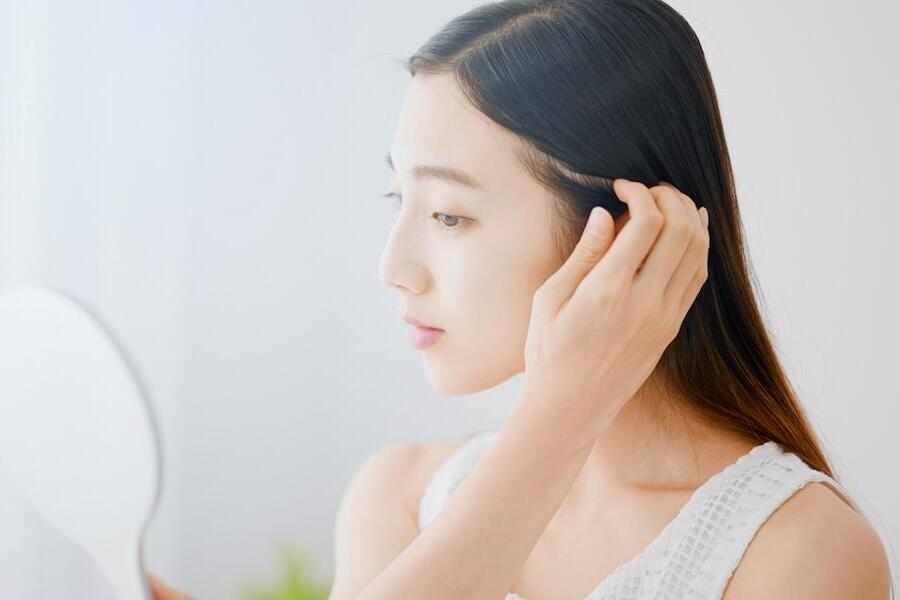 【管理栄養士執筆】美髪は食べ物から。おすすめ栄養素の効率的な摂り方は？避けたい食生活や生活習慣も紹介