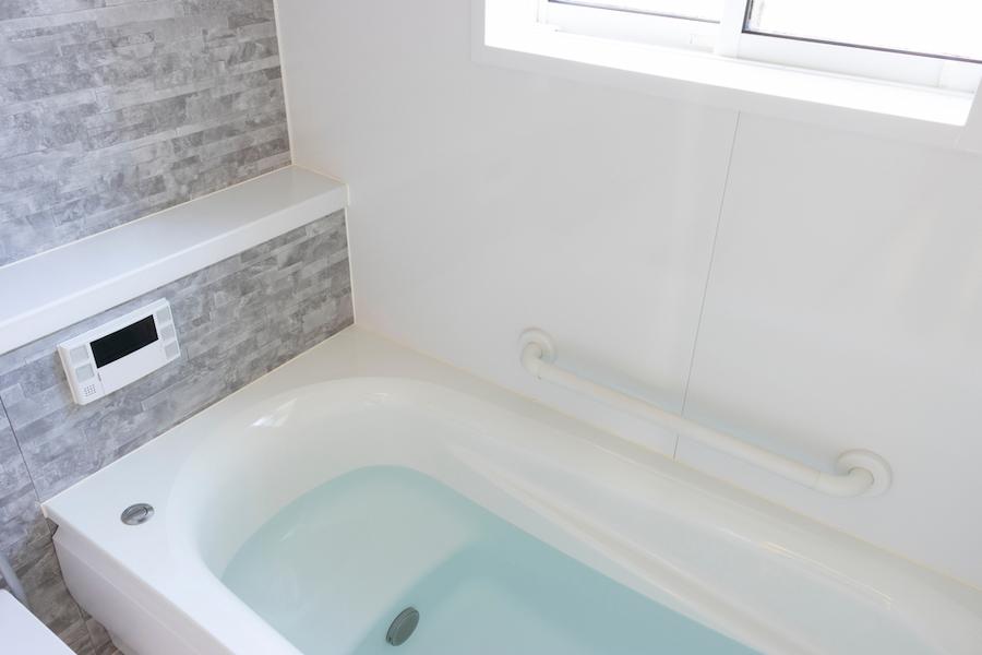 カビ対策は風呂から始めよう。予防に役立つ3つの習慣とは?ピカピカに保つ掃除方法実践で快適バスタイム