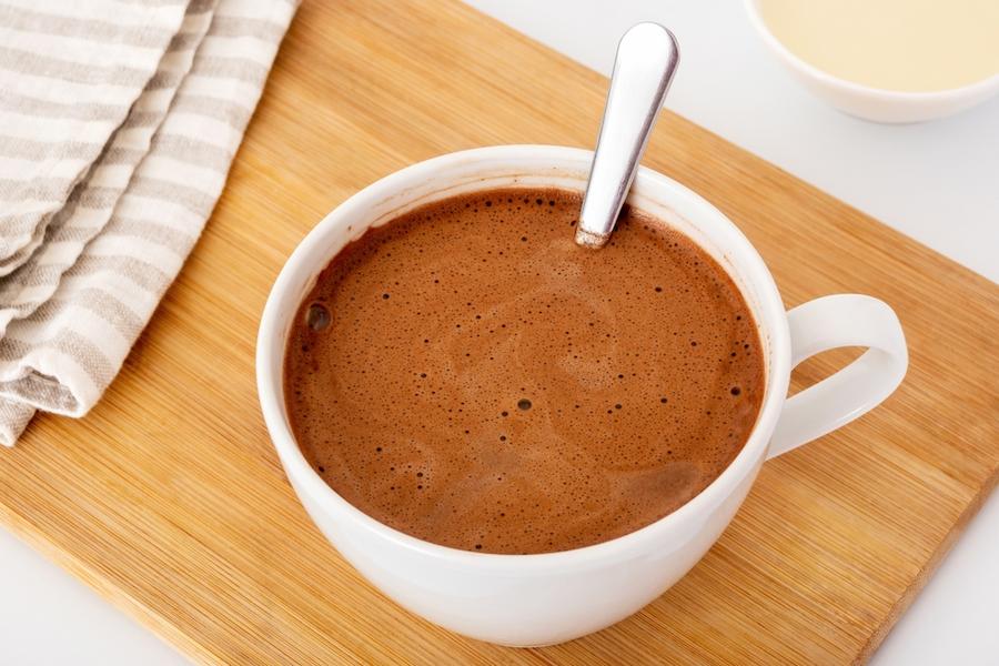 腸活の正しいやり方を徹底解説！便秘に悩むあなたへ、おすすめの食べ物・飲み物・簡単マッサージ法