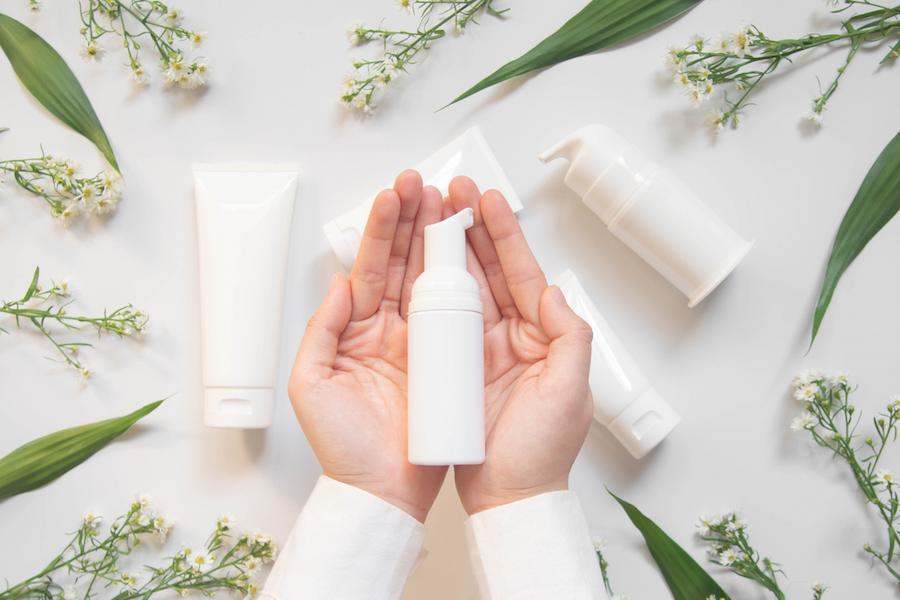 スキンケアの順番、実は間違っているかも？朝は日中に備えて肌を整え、夜は1日の疲れた肌を労わるケアを