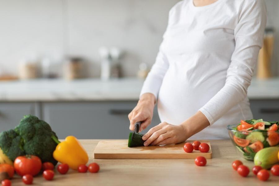 妊娠糖尿病の妊婦さんの食事内容や摂りたい栄養素について。毎日のメニューは何に注意して用意する?
