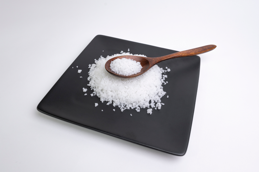 管理栄養士が教える外食時に塩分を控える4つのコツ！要注意メニューやカリウムたっぷりのお助け食品も紹介