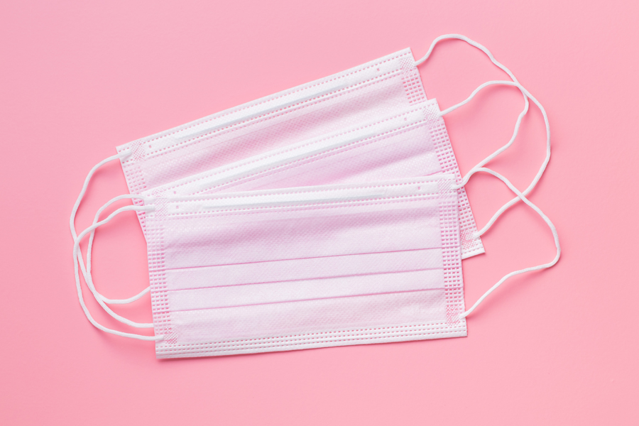使い捨てマスクの種類と注意点とは？素材や特性から選び、機能・季節・目的に合わせておしゃれに使おう